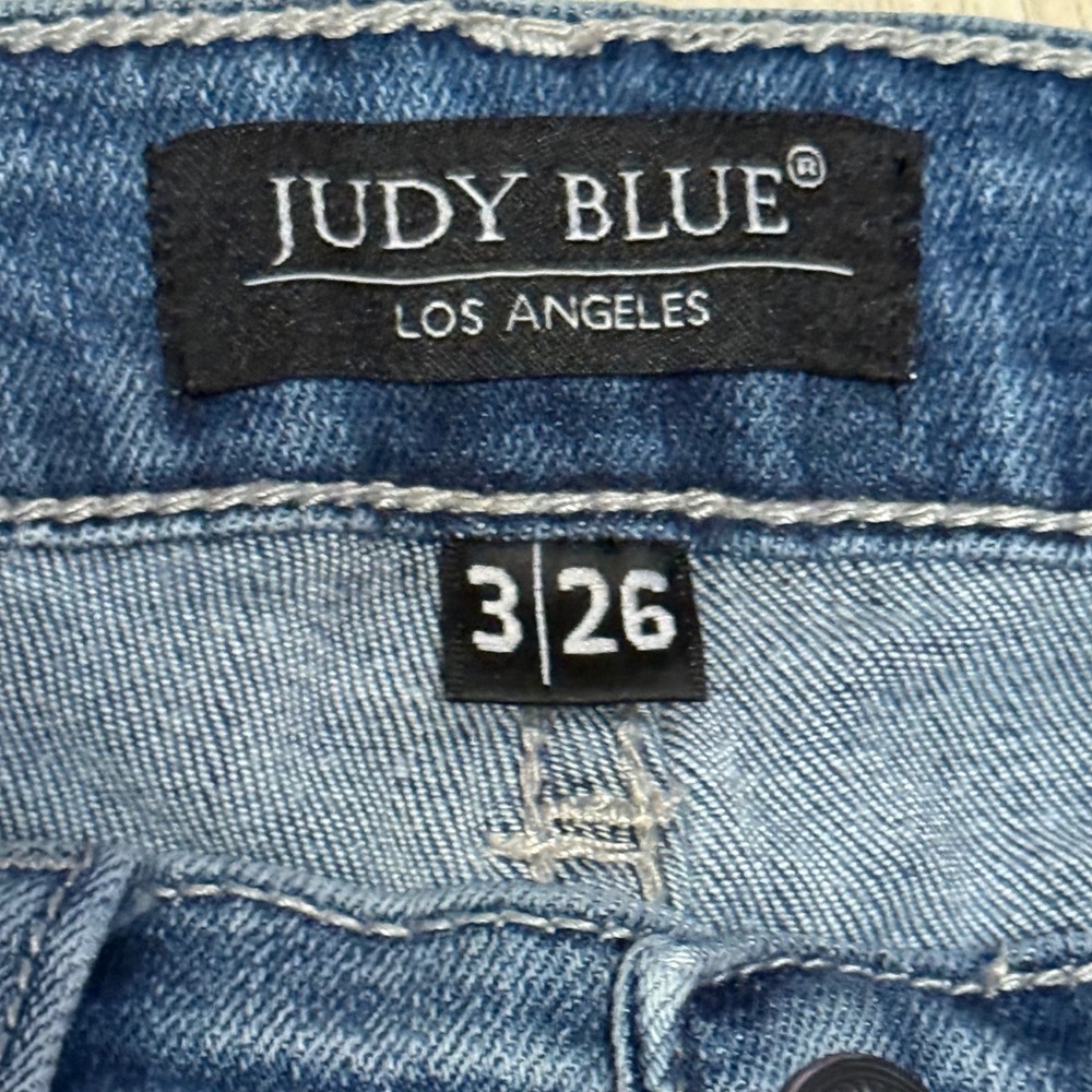 Judy Blue Jeans Relaxed‎ Fit Size 3/26 Distressed Ripped Denim - Picture 2 of 5